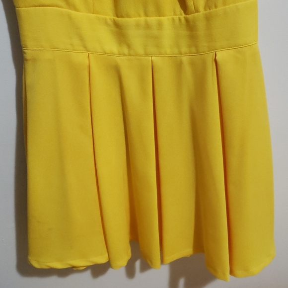 BOUTIQUE DRESS 👗 😍 ✨ - Picture 8 of 14